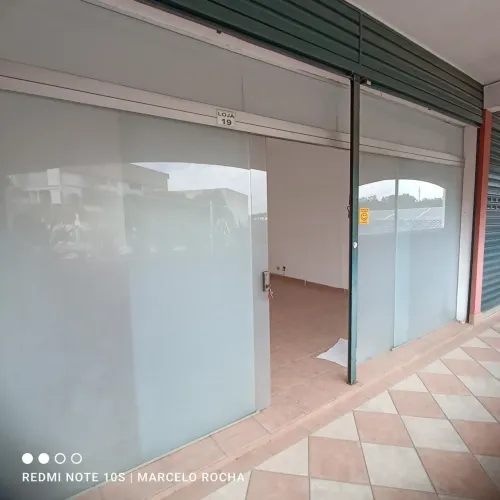 Escritório para aluguel e venda tem 26 metros quadrados na Granja Viana II - Cotia - SP