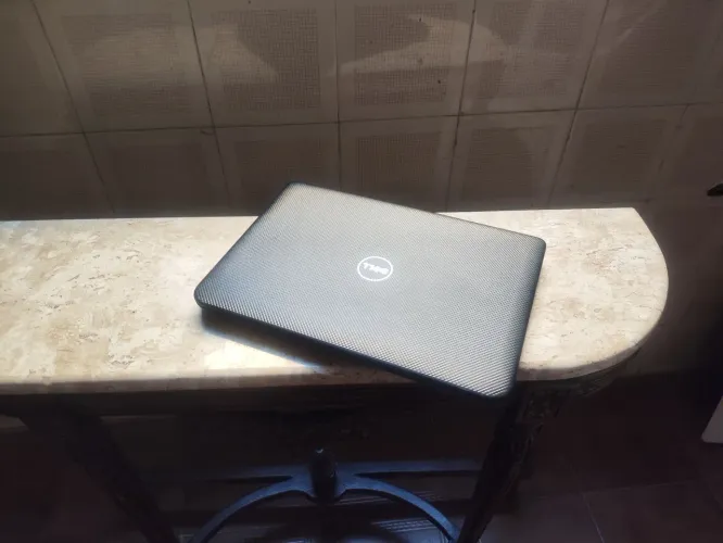 Notebook Dell Inspiron bem conservado bateria boa 