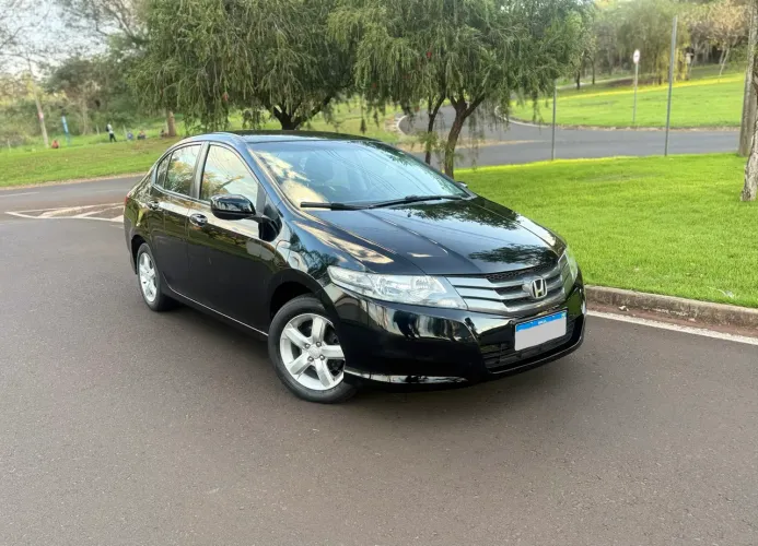 Honda City Sedan LX 1.5 Flex 16V 4P Aut. 2010