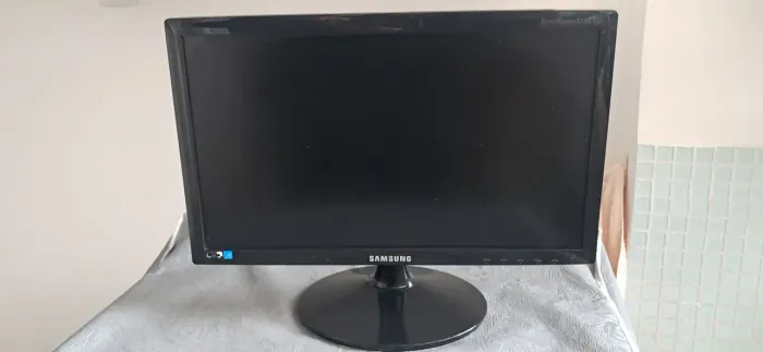 Monitor samsung 19 polegadas- retirada na Tijuca