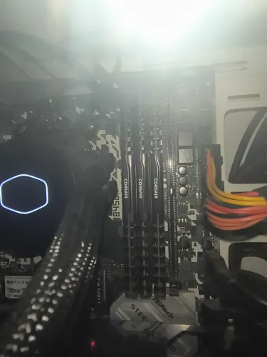 Memória ram ddr4 vengeance 1x16gb