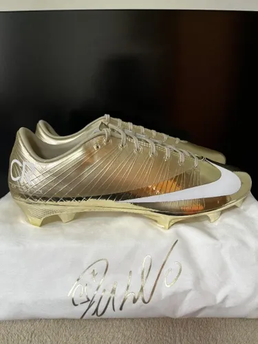 Chuteira CR7 x Nike Mercurial Superfly 1 Gold Star 43BR/44BR (ORIGINAL)