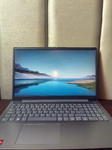 Notebook Lenovo IdeaPad 3 Ryzen 7 5700U 8GB 256GB SSD FHD