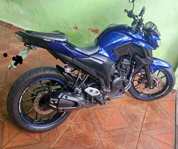 Yamaha FZ 25