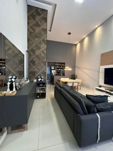 Casa térrea à venda com 3 quartos e suíte no condomínio Jardim de Mônaco em Hortolândia- S
