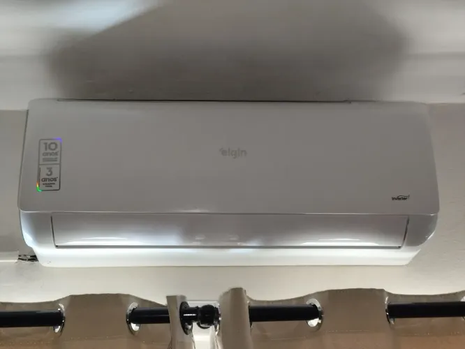 Ar-Condicionado Elgin High Wall Eco Inverter II 12000 BTUs 220V