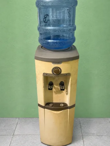 Bebedouro de água eletrolux 