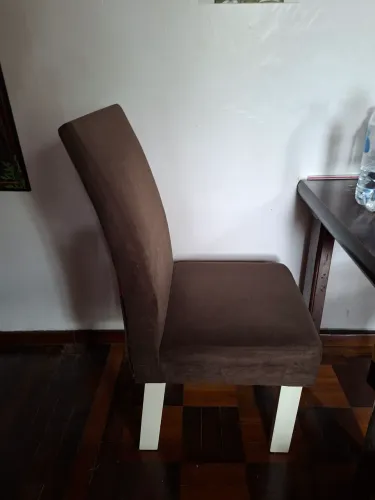 Conjunto de quatro 4 cadeiras de jantar