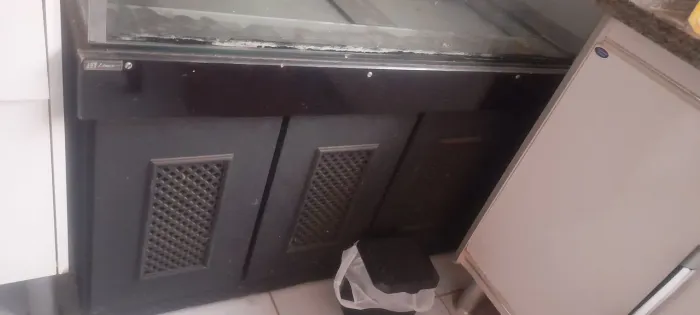 Aquario 200 litros
