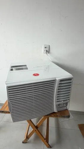 Ar condicionado de janela Springer Midea 12mil btus 127v mecânico