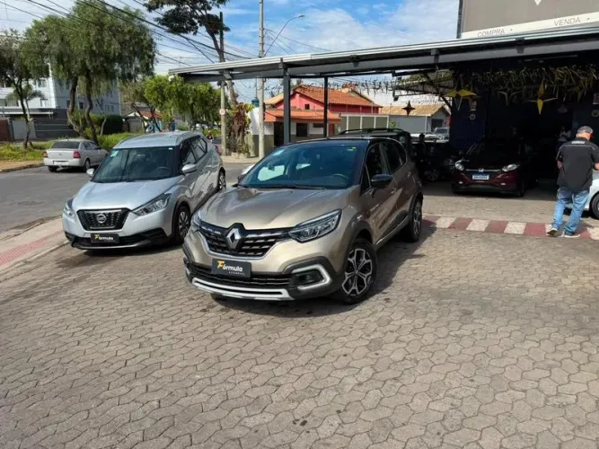 Renault Captur Iconic 1.3 TB 16V Flex 5P AUT 2022