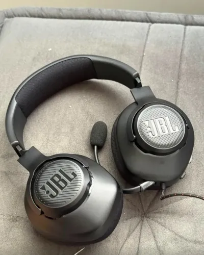 Fone de Ouvido JBL Quantum 100M2 Gamer com microfone removível