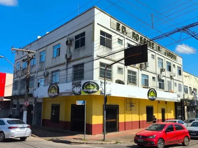 APARTAMENTO NA ISAURA PARENTE