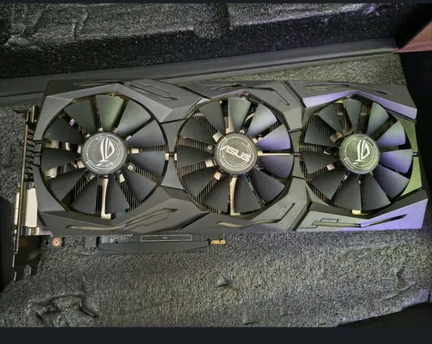GTX 1060 Asus rog strix