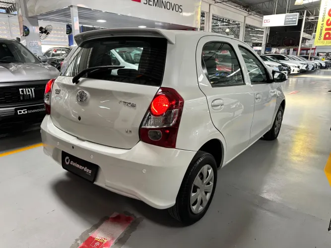 Toyota Etios X 1.3 Flex 16V 5P Mec. 2020