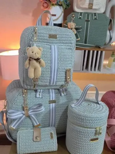 Kit bolsa maternidade crochê