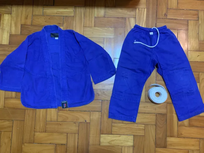 Kimono azul infantil M00 com faixa branca
