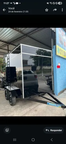 Carretinha baú 