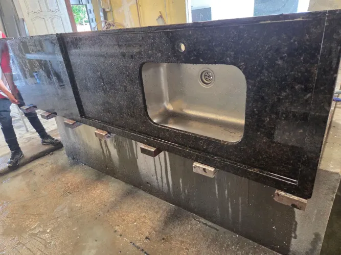 Vende-se bancada em marmore/granito