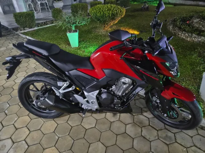 HONDA CB 300f ABS FLEX 2023 - 11.433km