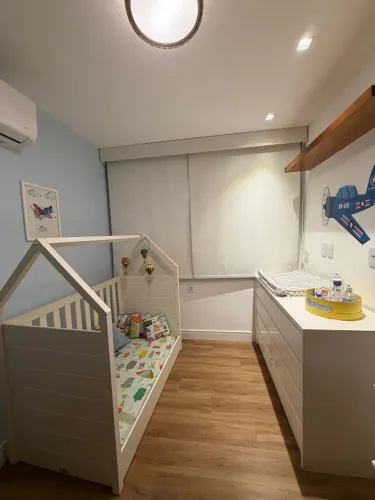 Berço/Cama Montessoriana Casinha + Cômoda Infantil Branca