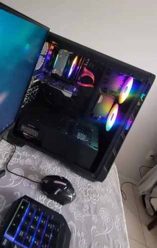 PC Gamer Xeon 6/12 + GTX 1050 2GB + 16GB Dual Channel + SSD + RGB