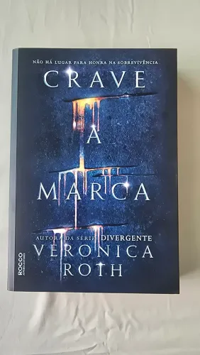 Livro Crave a Marca de Verônica Roth