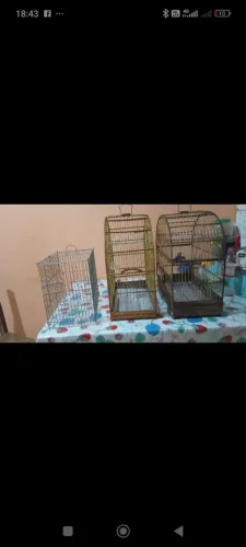 Vendo 3 Gaiolas 2 de Fibras e 1 de ferro