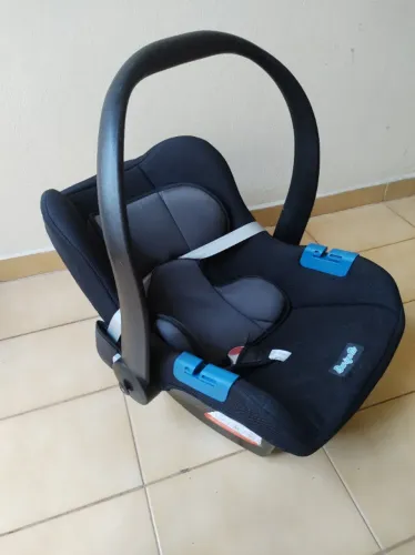 Bebê conforto com Base veicular Burigotto 