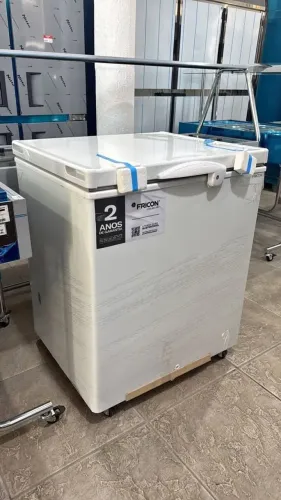 Freezer horizontal Fricon 216L Tampa Sólida