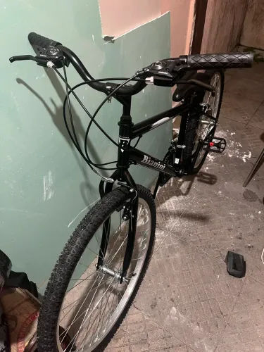 Bicicleta nova de marcha 