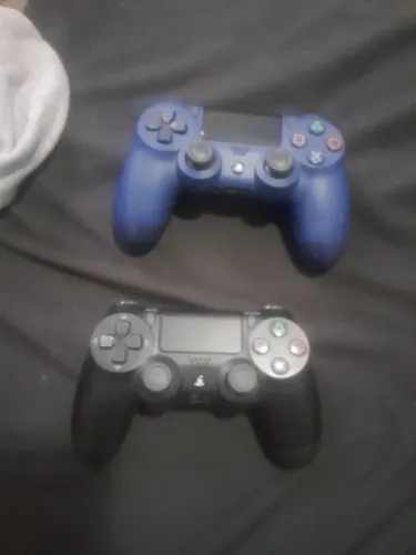 2 controle ps4 80 cada ou 150 os dois
