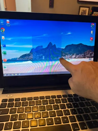 Notebook Touchscreen i3 8GB SSD 256GB WIN