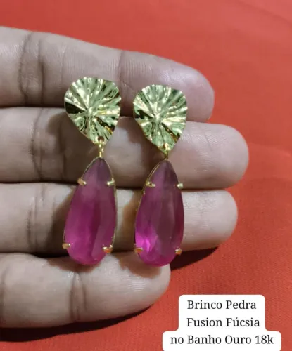Brinco Pedra Natural Fusion Fucsia