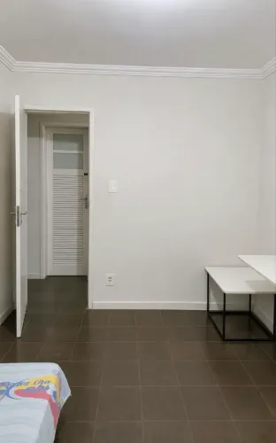 QUARTO MOBILIADO EM APARTAMENTO MOBILIADO