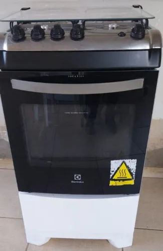 Vende se fogão limpinho todo revisado *