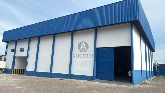 ALUGO GALPÃO 1200 M2 NO ALEIXO NÍVEL 5