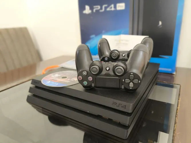 PS4 PRO 1 TB IMPECÁVEL Completo
