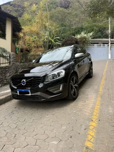 Volvo XC 60 T-5 R-design 2.0 FWD 5P 2017