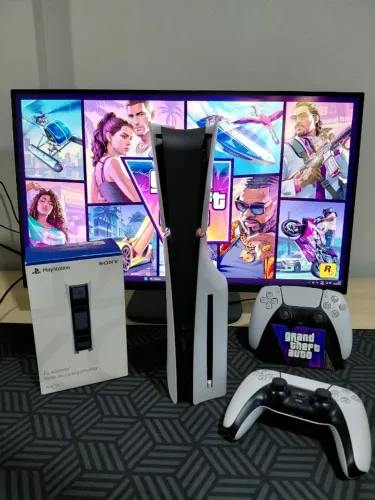PLAYSTATION 5 (PS5) Slim impecável com Leitor de Disco