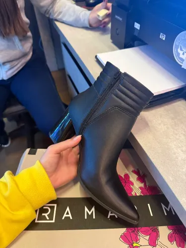 Bota Ramarim cano curto