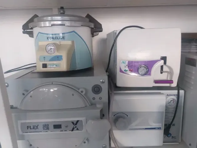 Autoclaves e Compressores Odonto Semi Novos Revisados