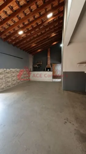 Casa com Suíte e Área de Lazer