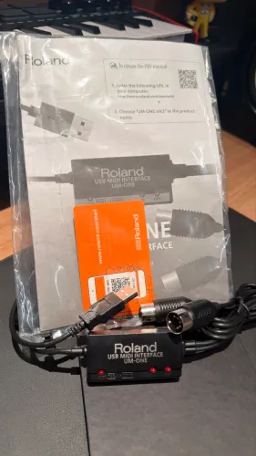 ROLAND USB MIDI INTERFACE UM-ONE
