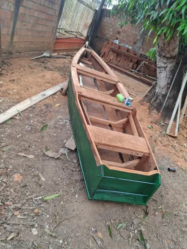Barco de madeira