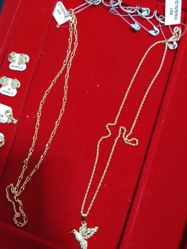 Vendo pano de jóia banhadas a ouro 18k, antialérgicas.
