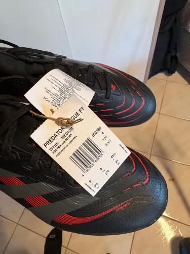 Adidas predator league 