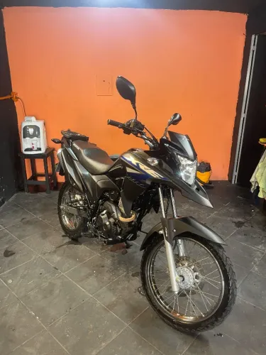 Honda Xre 190 muito nova 