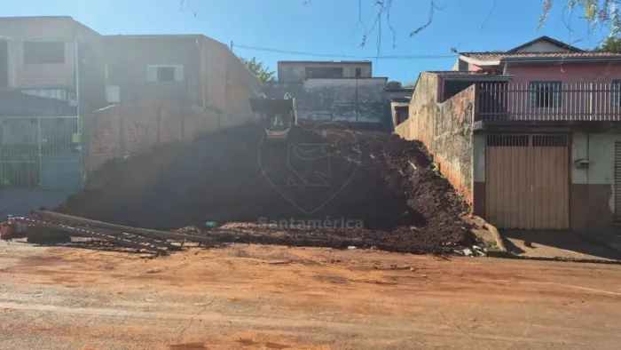 Terreno à venda na Região Norte de Londrina com 268m² no Alto da Boa Vista