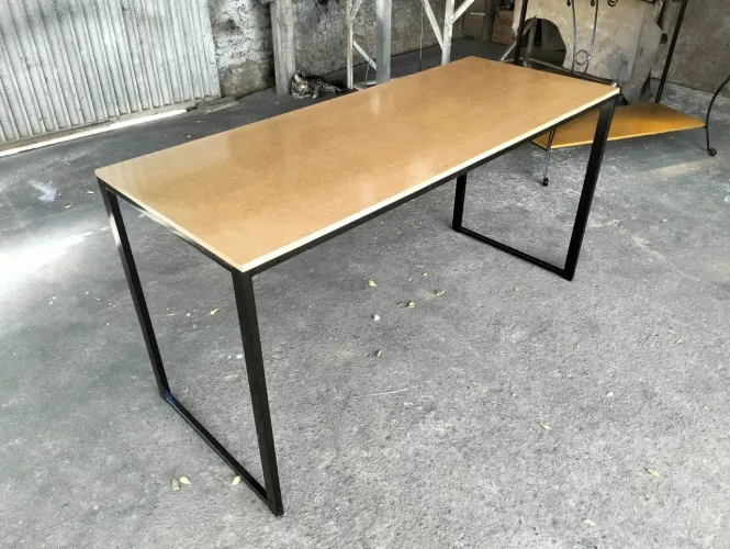 Mesa ( feita sob encomenda)